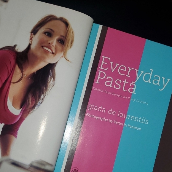 Everyday Pasta Giada Delaurentiis Culinary Cookbook for Kitchen Enthusiasts - Picture 9 of 16